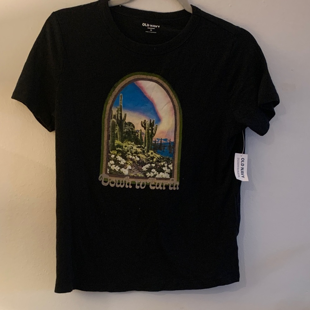 Old Navy Black Graphic Tee - Short Sleeve